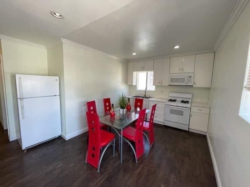 Kitchen area